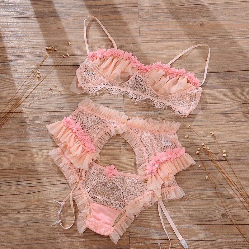 Lace Ruffles Bra Set With Garter - Belleroz