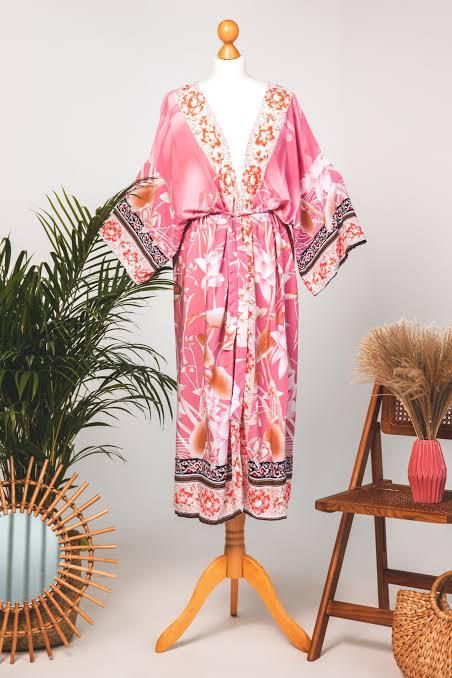 Bohemian Kimono, Pink Crane  Floral Print Sashes Women Bohemian V Neck Batwing Sleeves Blouses Robe Kimono Cover-up - Sandrine Swank